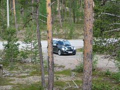 Pause in Sevettijärvi road