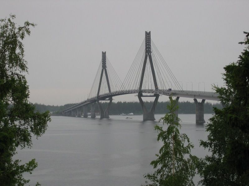 Raippaluoto's bridge